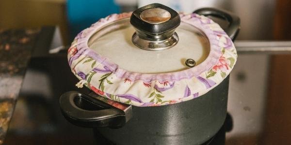 چگونه برنج ایرانی را آبکش کنیم تا مثل برنج مجلسی قد بکشد؟ راهنمای گام‌به‌گام حرفه‌ای